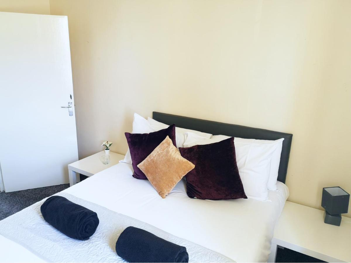 Derwent Street Apartment 2 - Self Contained - 2 Bed Self Catering Apartment Workington Buitenkant foto