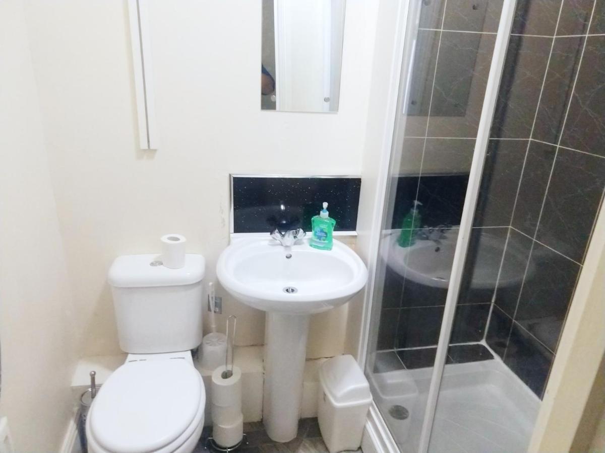Derwent Street Apartment 2 - Self Contained - 2 Bed Self Catering Apartment Workington Buitenkant foto