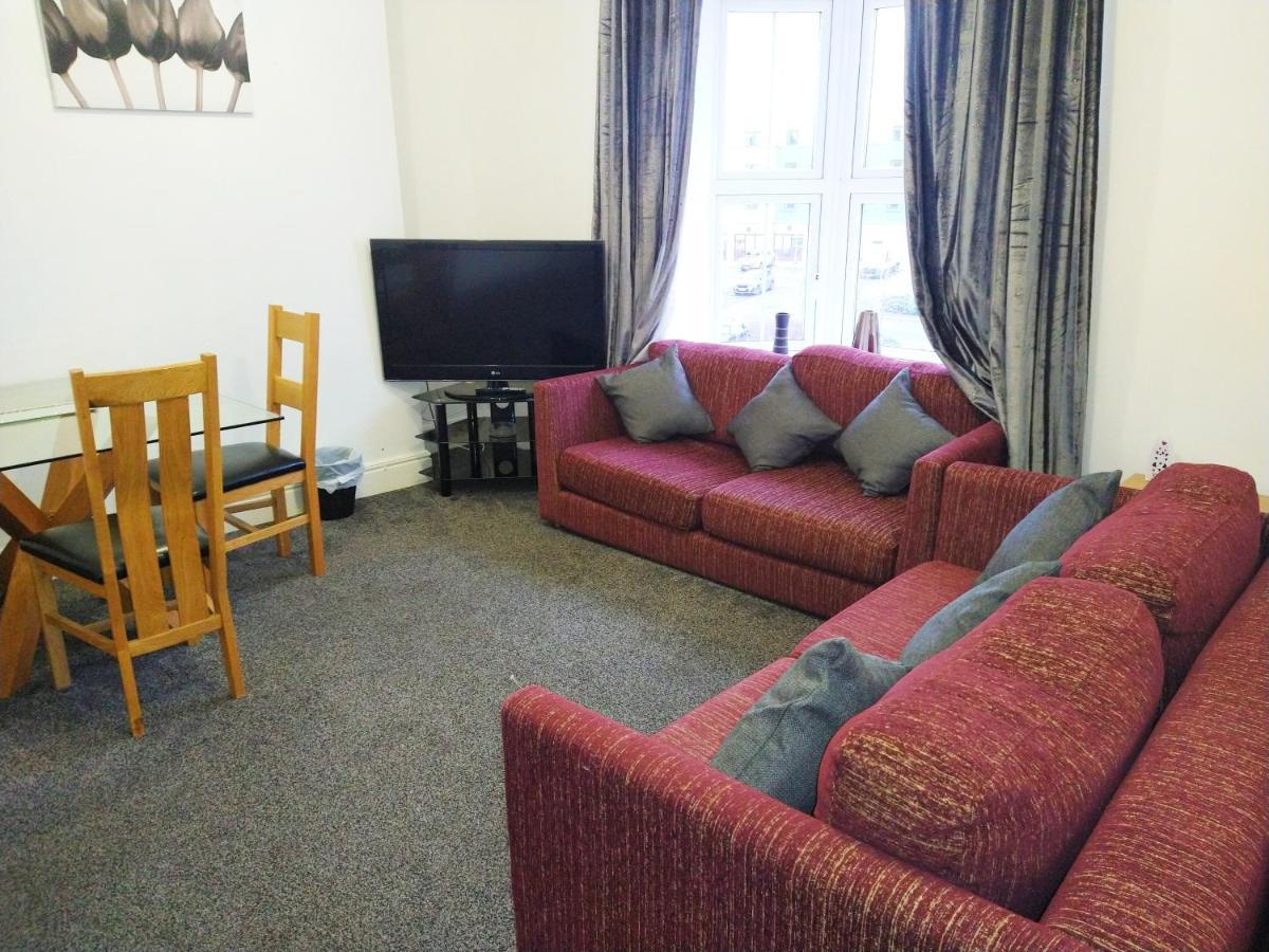 Derwent Street Apartment 2 - Self Contained - 2 Bed Self Catering Apartment Workington Buitenkant foto